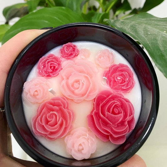 Large scented rose candle
